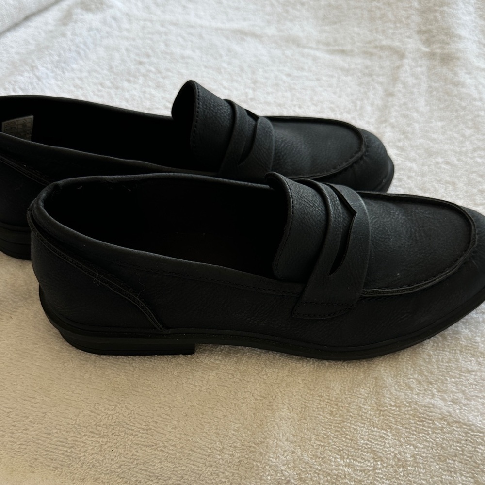 Rocket Dog Black Leather-Look Penny Loafers Size 7